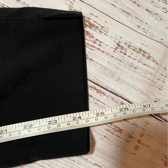 Banana Republic Hayden Pant. Pull on. Black. Size 6 petite. - Picture 11 of 11